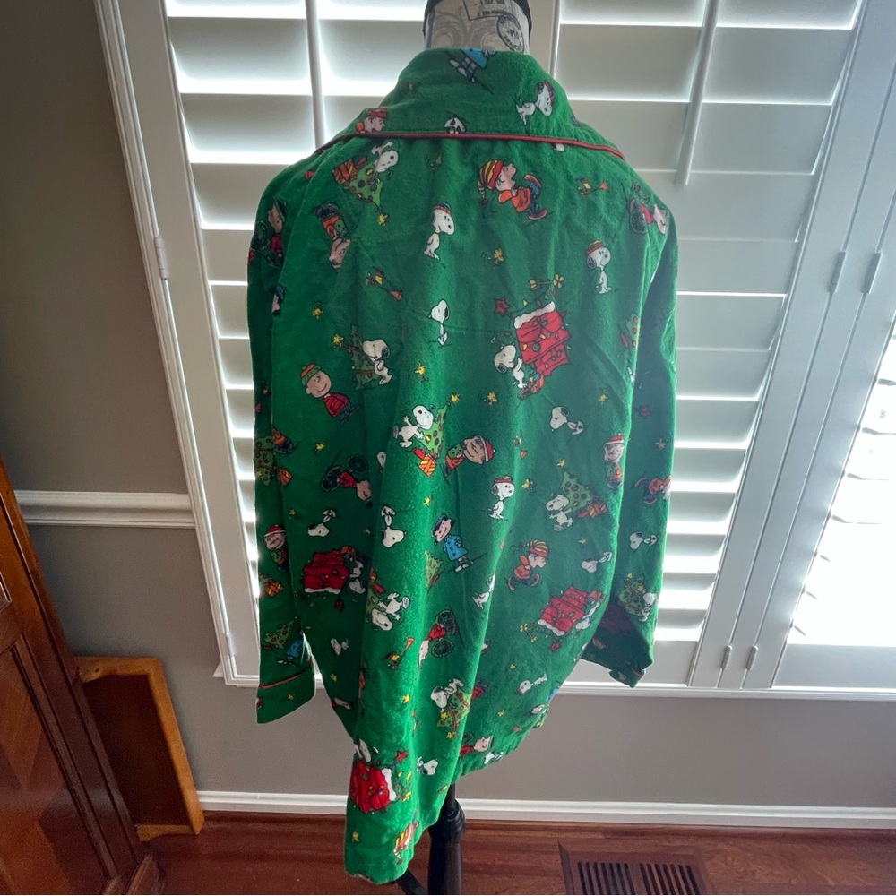 Peanuts Festive Green Pajama Set - Picture 5 of 9